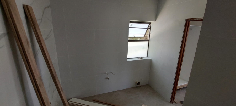 3 Bedroom Property for Sale in Wavecrest Eastern Cape